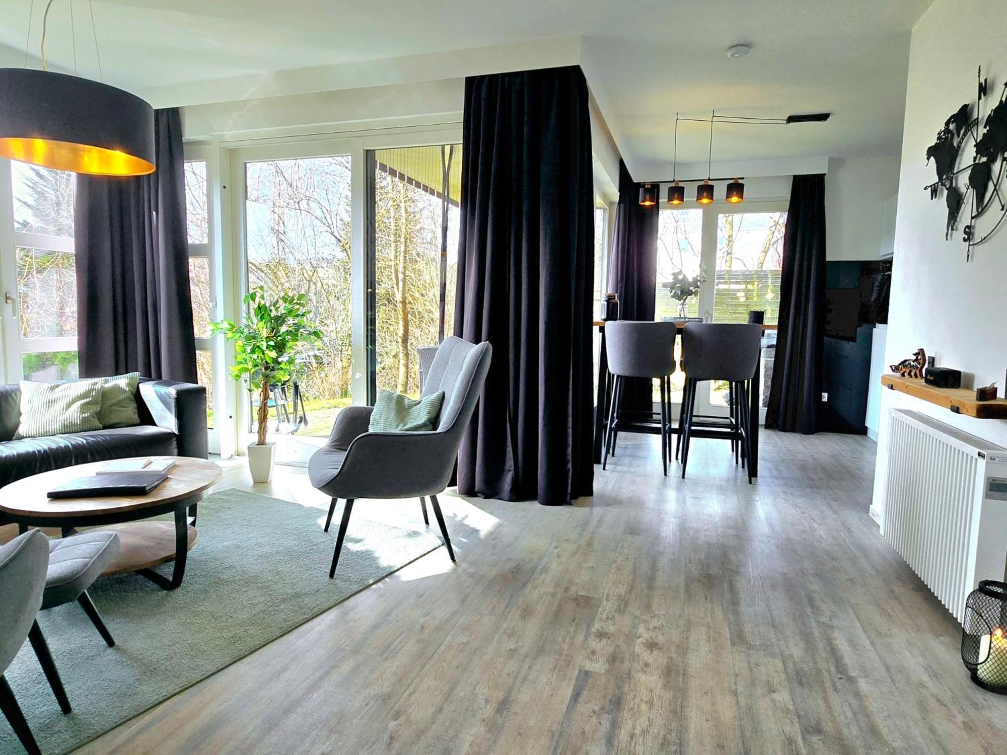 Ferienwohnung Fuchsbau Mit Kamin & Terrasse & Hunde Winterberg Exteriér fotografie